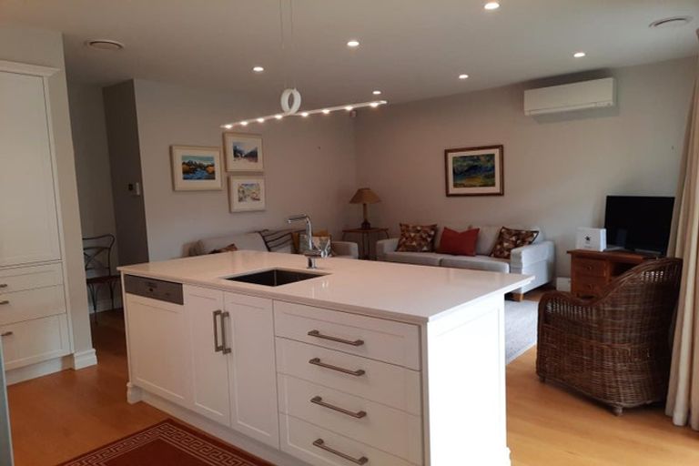 Photo of property in 6 John Britten Lane, Riccarton, Christchurch, 8011