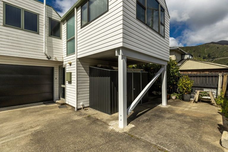 Photo of property in 2 Marina Drive, Waikawa, Picton, 7220