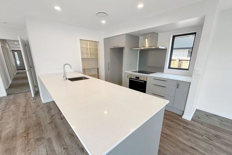 Photo of property in 14 Anderson Park Drive, Waikanae, 5036