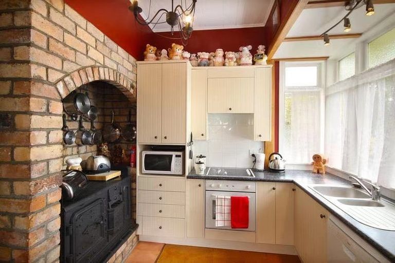 Photo of property in 62 Gardner Avenue, New Lynn, Auckland, 0600