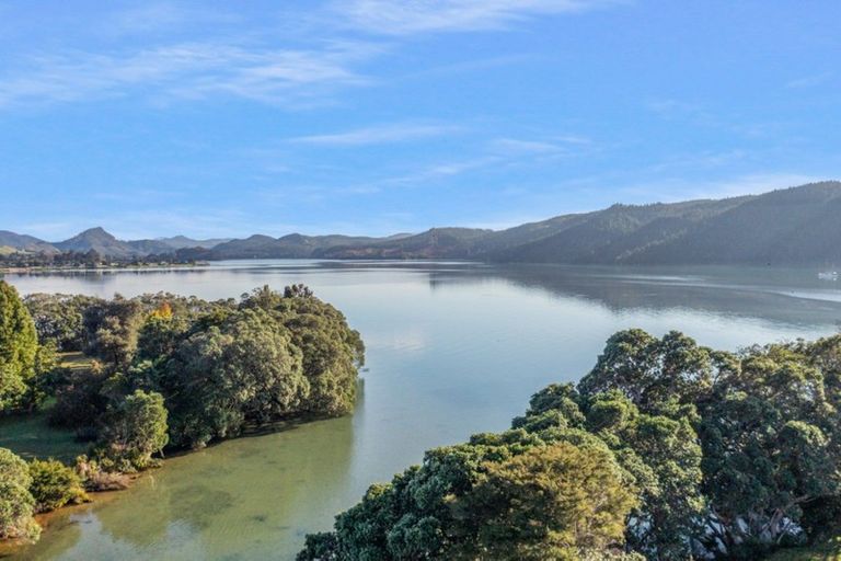 Photo of property in 138 Moana Anu Anu Avenue, Whangamata, 3620