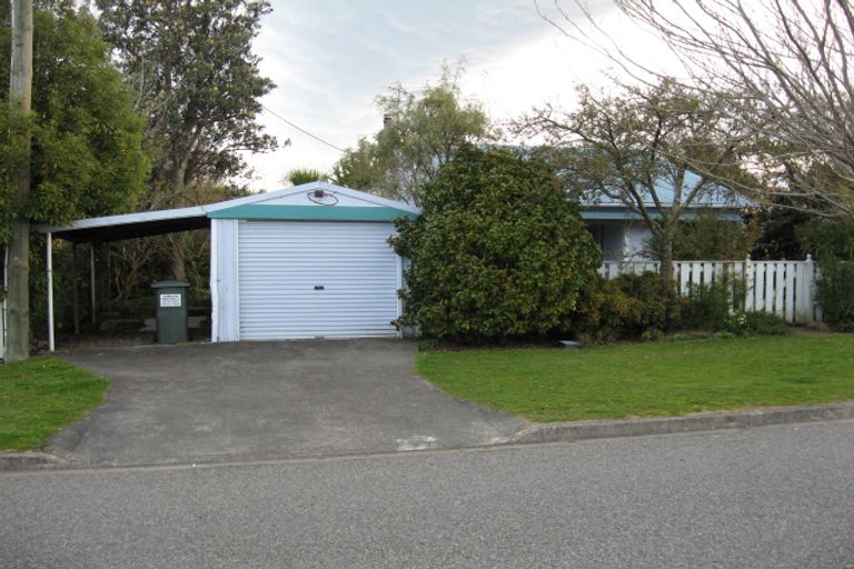 Photo of property in 48 Jellicoe Street, Greytown, 5712