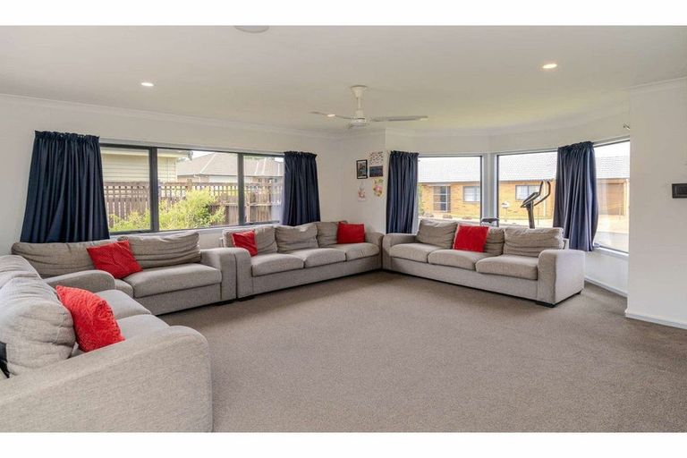 Photo of property in 21 Oakridge Drive, Kerikeri, 0230
