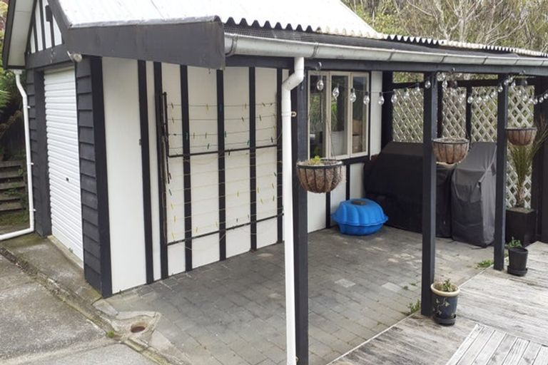 Photo of property in 6 Kerkwall Drive, Naenae, Lower Hutt, 5011