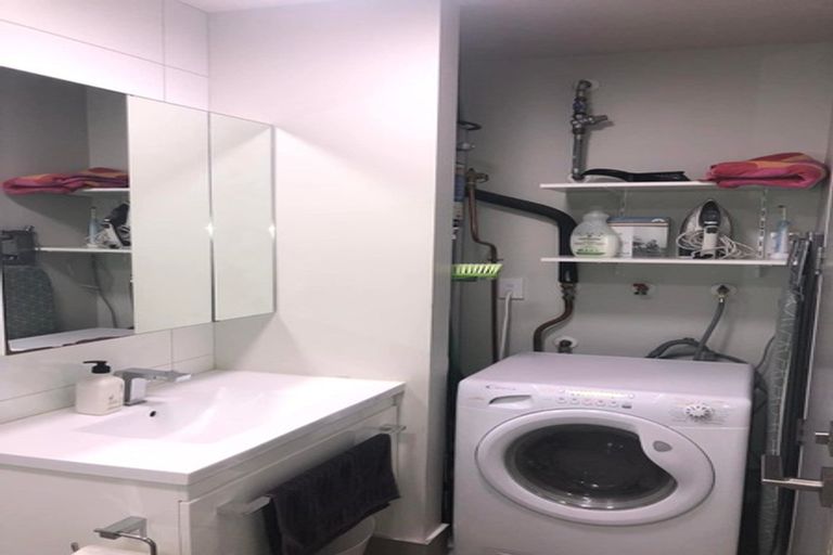 Photo of property in Masina Apartments, 301/80u Riddiford Street, Newtown, Wellington, 6021