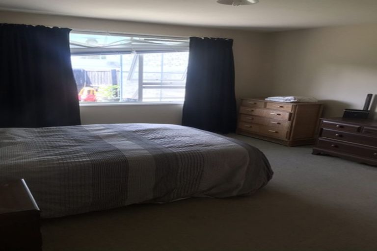 Photo of property in 104 Holly Road, St Albans, Christchurch, 8014