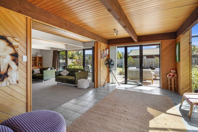 Photo of property in 12 Harrod Place, Rangiora, 7400
