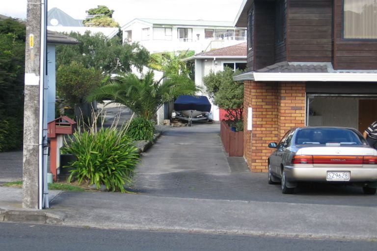 Photo of property in 2/41 Devon Road, Bucklands Beach, Auckland, 2012