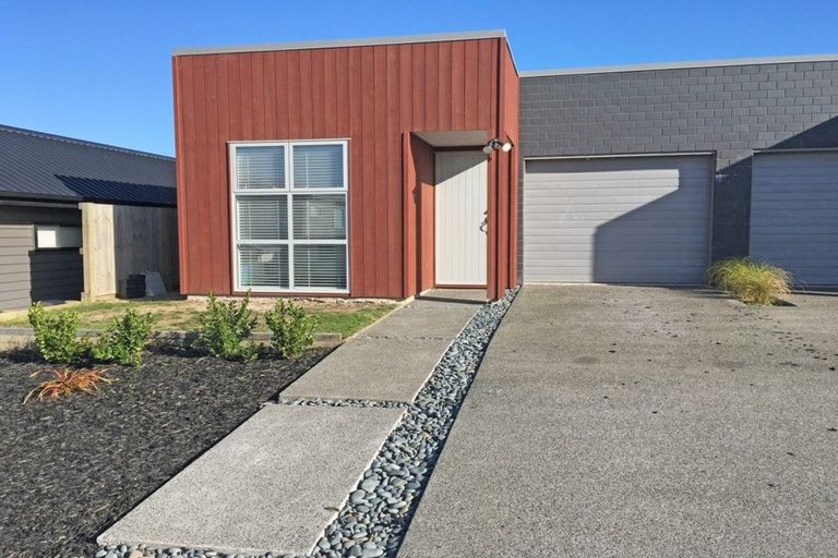 Photo of property in 6 Onukutara Place, Huntington, Hamilton, 3210