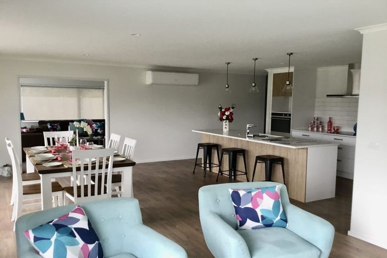 Photo of property in 96 Kupe Drive, Whitianga, 3510