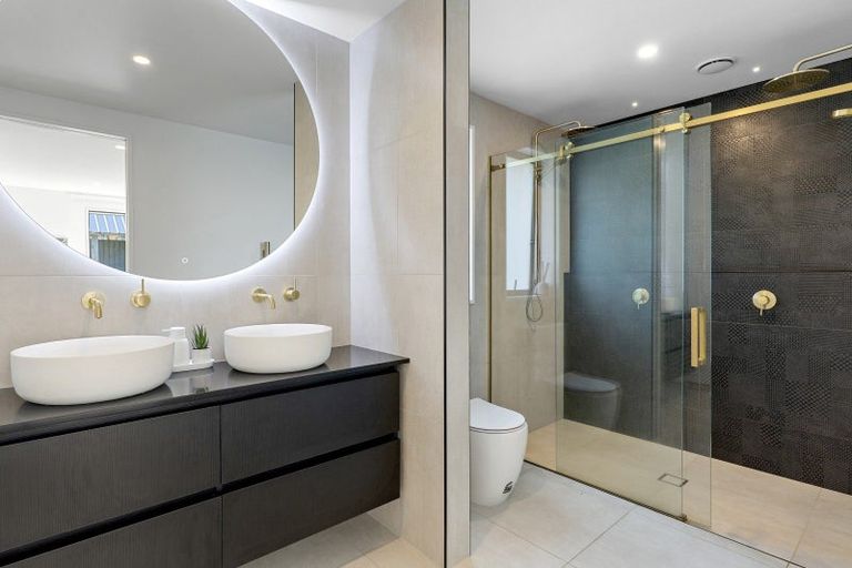 Photo of property in 14 Walford Way, Darfield, 7571