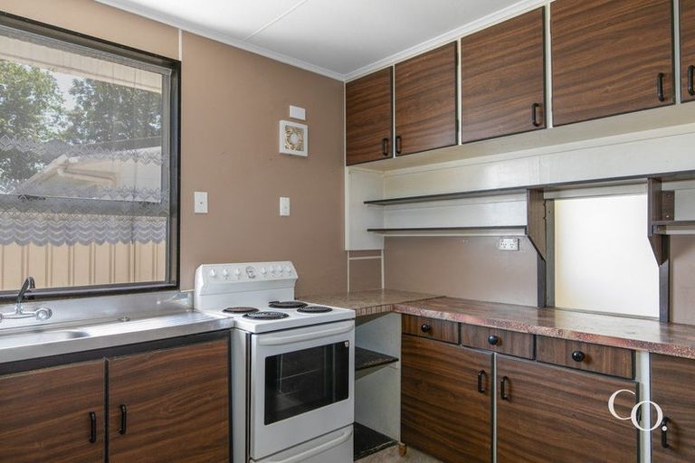 Photo of property in 2/9 Lyttelton Crescent, Tamatea, Napier, 4112