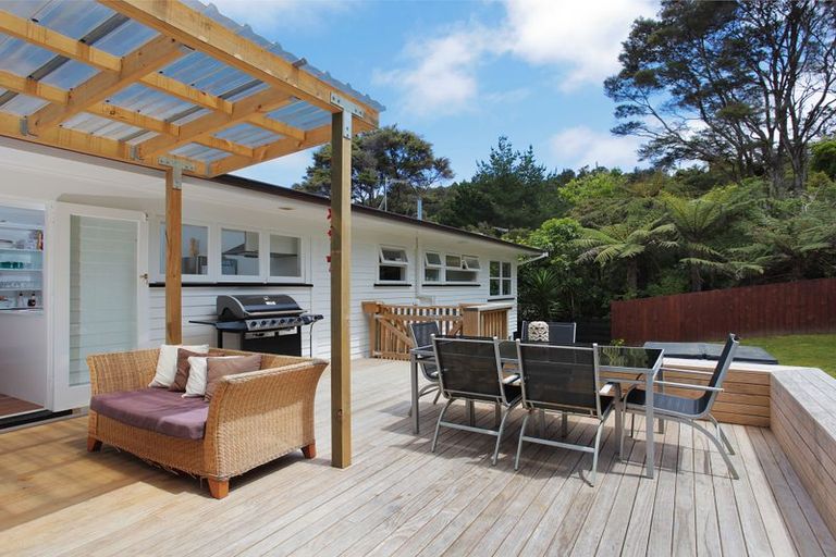 Photo of property in 351 Huia Road, Titirangi, Auckland, 0604