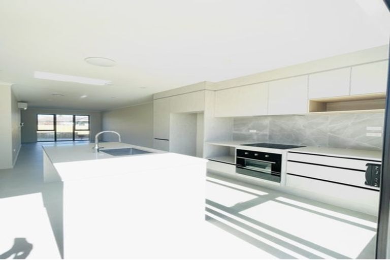 Photo of property in 35b Mcannalley Street, Manurewa East, Auckland, 2102