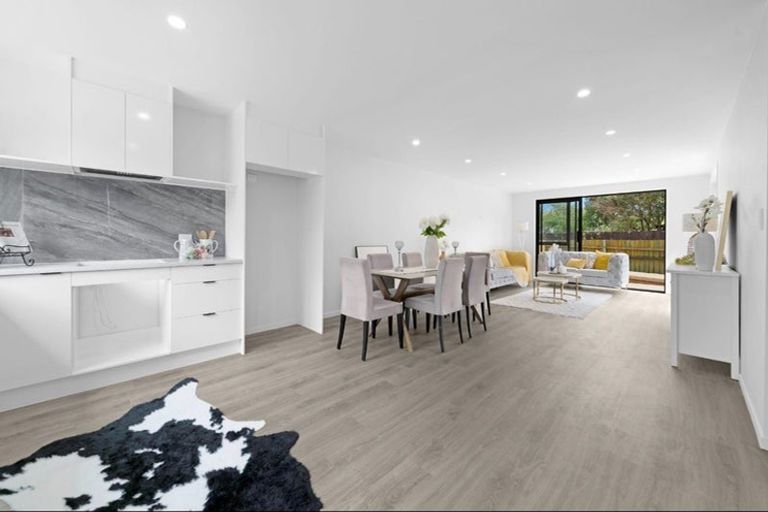 Photo of property in 30d Tawa Crescent, Manurewa, Auckland, 2102