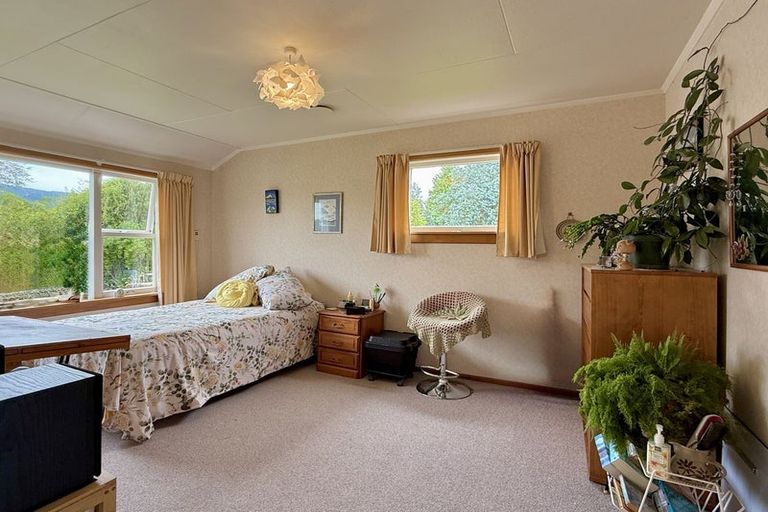 Photo of property in 104 Mill Road, Waimate, 7978