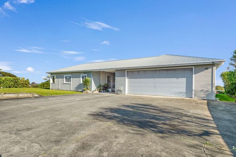 Photo of property in 153 Cornfoot Street, Castlecliff, Whanganui, 4501