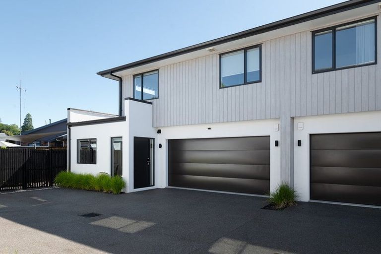 Photo of property in 64u3 Banbury Crescent, Fairfield, Hamilton, 3214