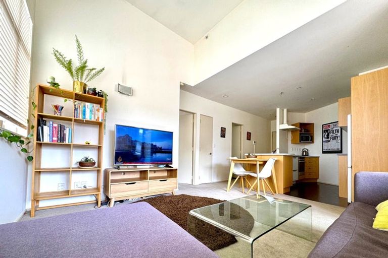 Photo of property in Hume House, 31/152u The Terrace, Wellington Central, Wellington, 6011