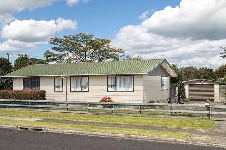 Photo of property in 49 Kaiwaka Road, Waiuku, 2123