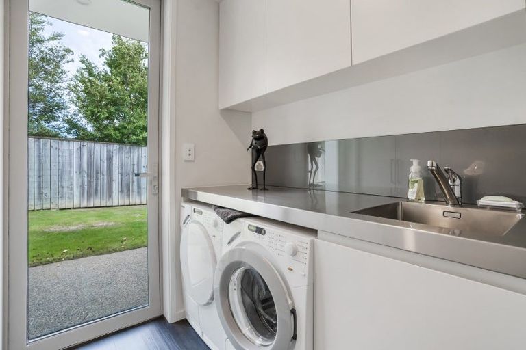 Photo of property in 39 Welsh Road, Winton, 9720