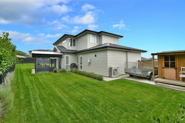 Photo of property in 18 Flavell Drive, Orewa, 0931