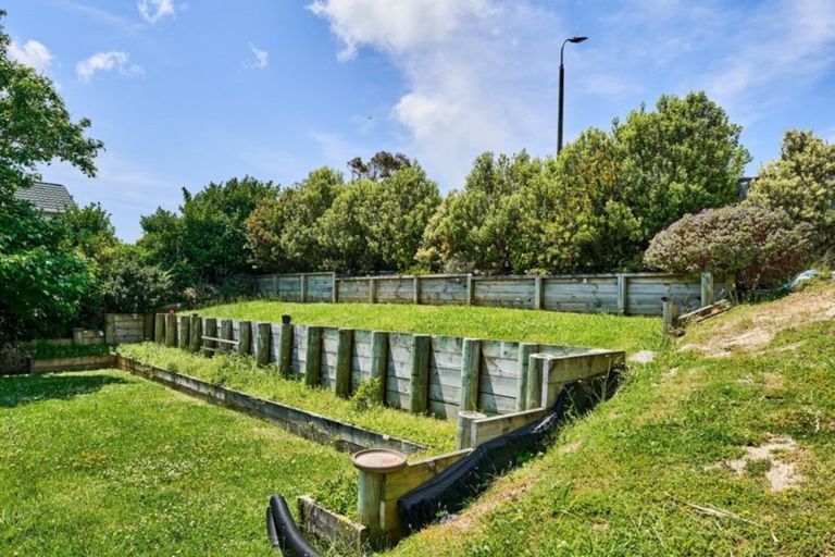 Photo of property in 14 Musket Lane, Whitby, Porirua, 5024