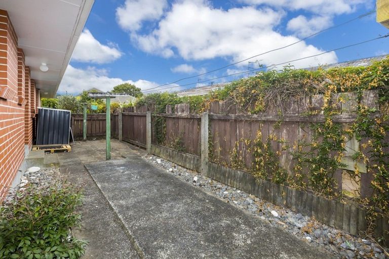 Photo of property in 528f2- Fergusson Drive, Trentham, Upper Hutt, 5018