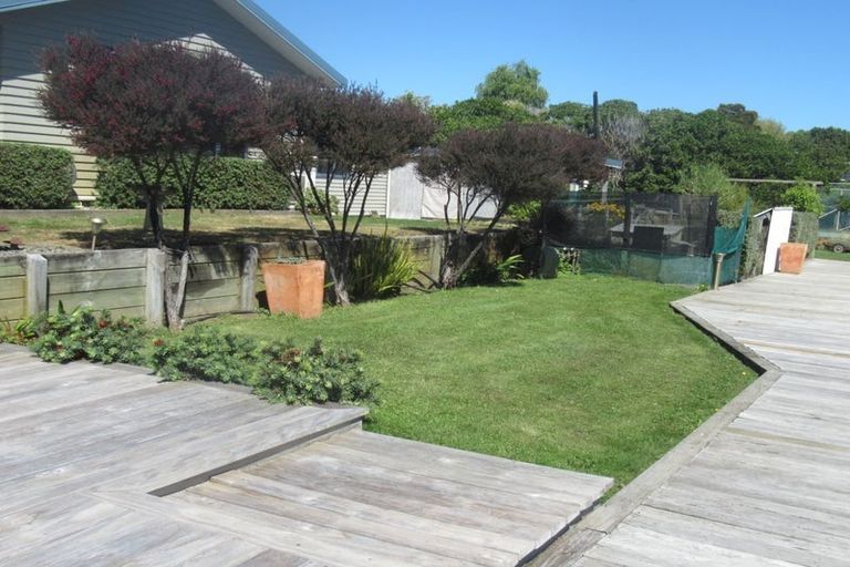 Photo of property in 3 Moss Lane, Raumati Beach, Paraparaumu, 5032