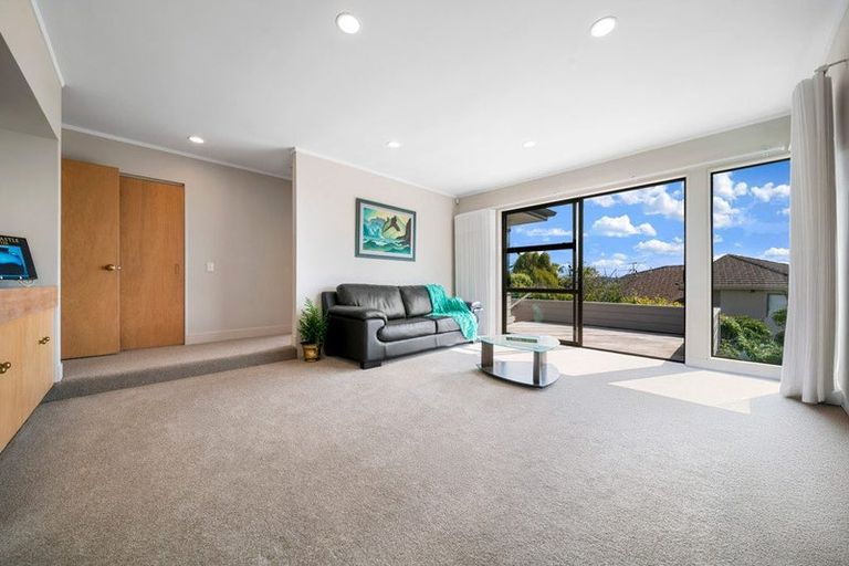 Photo of property in 10 Toroa Street, Torbay, Auckland, 0630