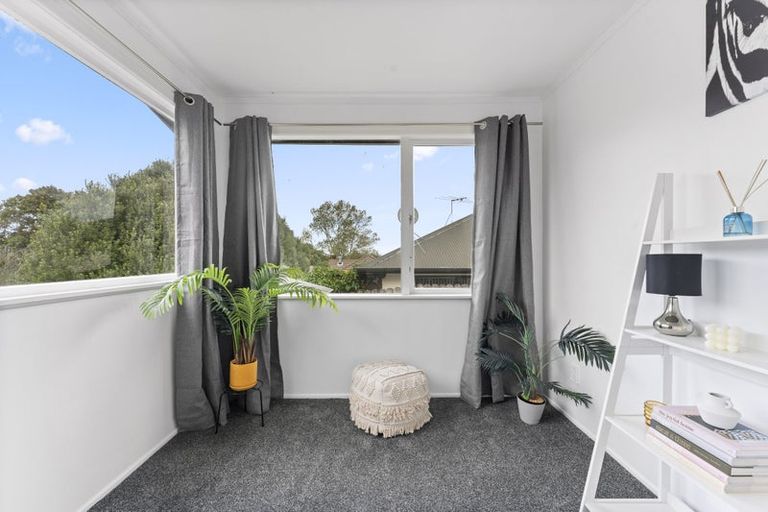 Photo of property in 21 Mcquarrie Avenue, Wattle Downs, Auckland, 2103