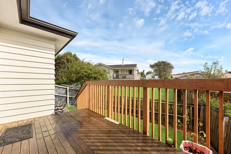 Photo of property in 2/65e Metcalfe Road, Ranui, Auckland, 0612