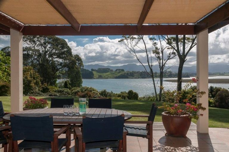 Photo of property in 34a Pahoia Beach Road, Whakamarama, 3172