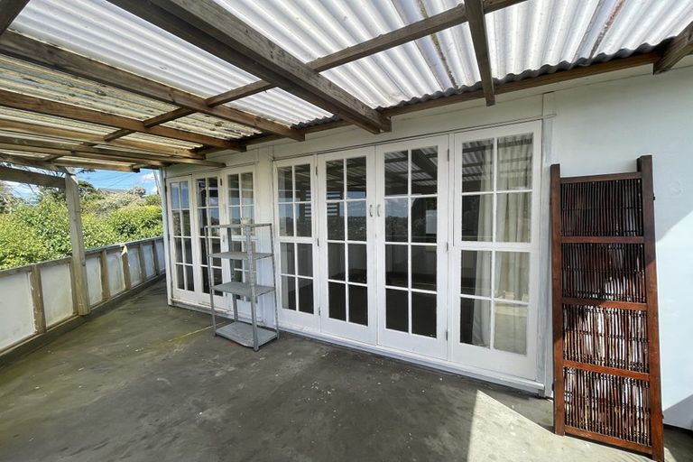 Photo of property in 64 Manuka Road, Glenfield, Auckland, 0629