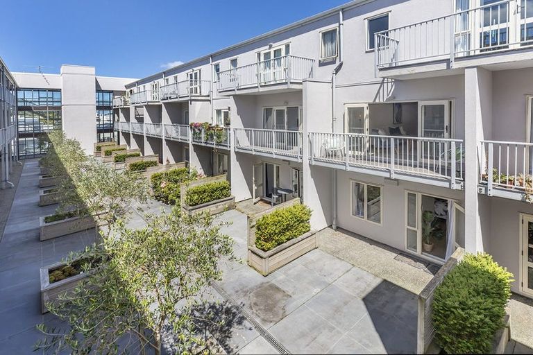 Photo of property in Luxford Villas, 114/72 Herald Street, Berhampore, Wellington, 6023