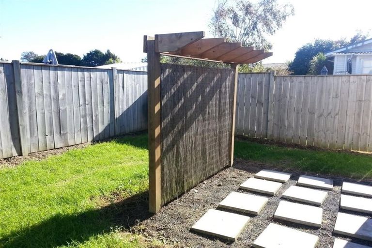 Photo of property in 1/33 Kenderdine Road, Papatoetoe, Auckland, 2025