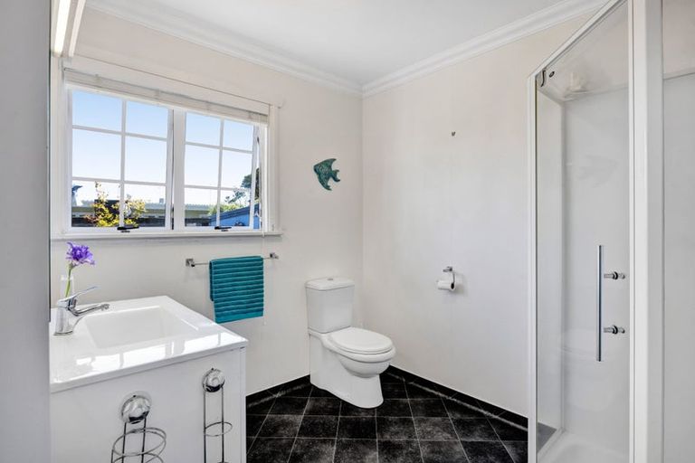 Photo of property in 80 Fulford Street, New Plymouth, 4310