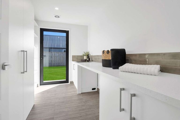 Photo of property in 2 Dynes Road, Rolleston, 7615