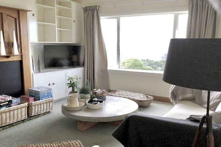 Photo of property in 61 Orangi Kaupapa Road, Northland, Wellington, 6012