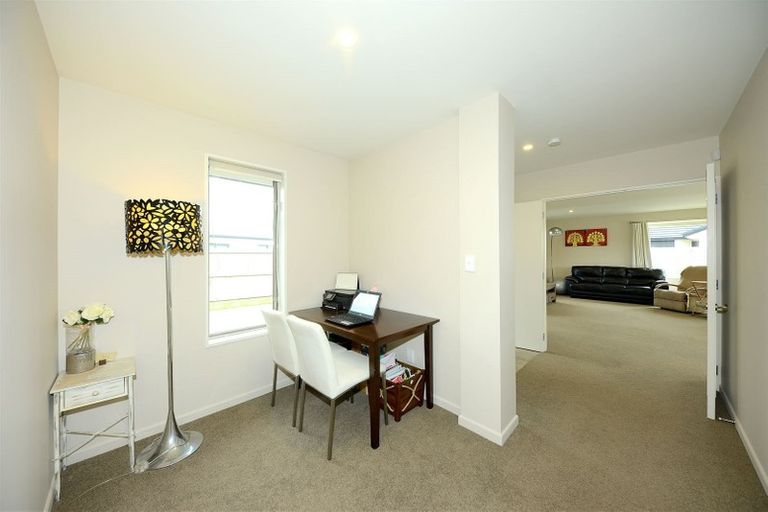 Photo of property in 9 Conie Glen Lane, Broomfield, Christchurch, 8042