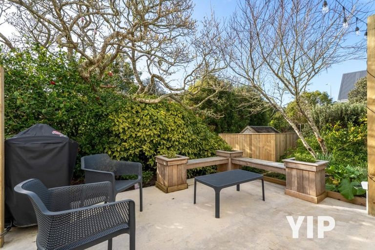 Photo of property in 4 Glenside Road, Glenside, Wellington, 6037