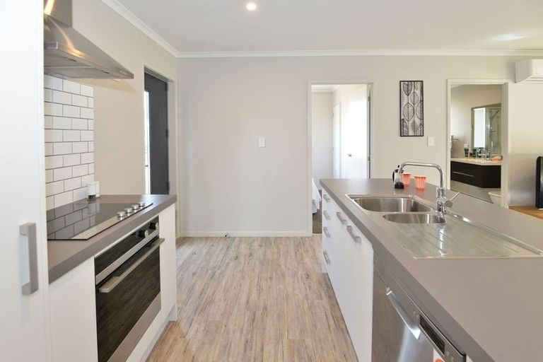 Photo of property in 41 Crabb Fields Lane, Riverhead, 0820