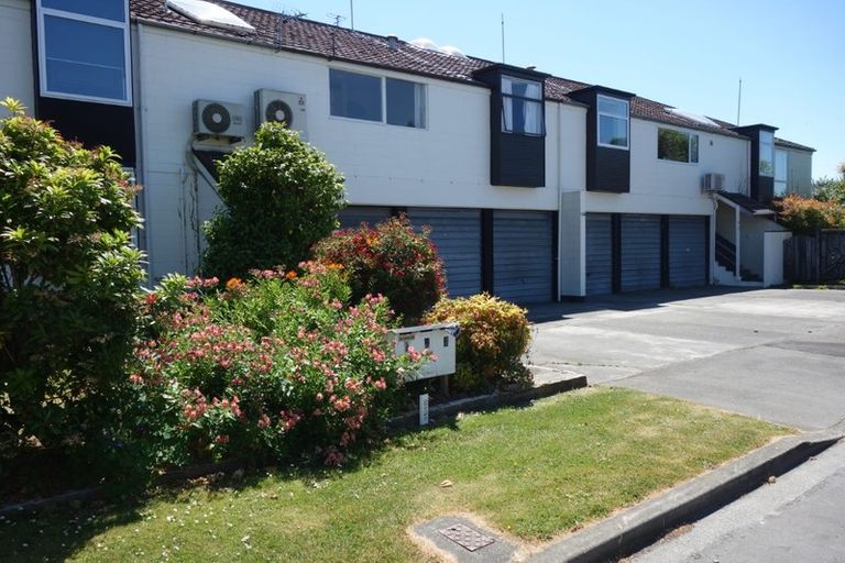 Photo of property in 3/107 Holly Road, St Albans, Christchurch, 8014