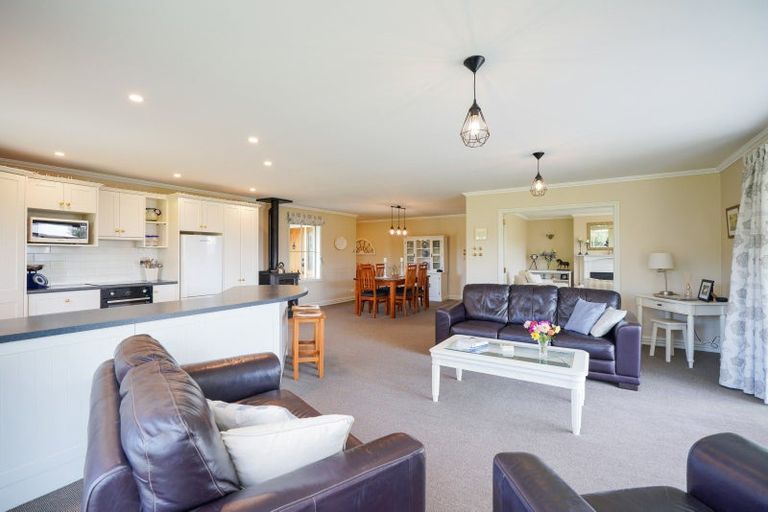 Photo of property in 38b Winton Lorneville Highway, Winton, 9781