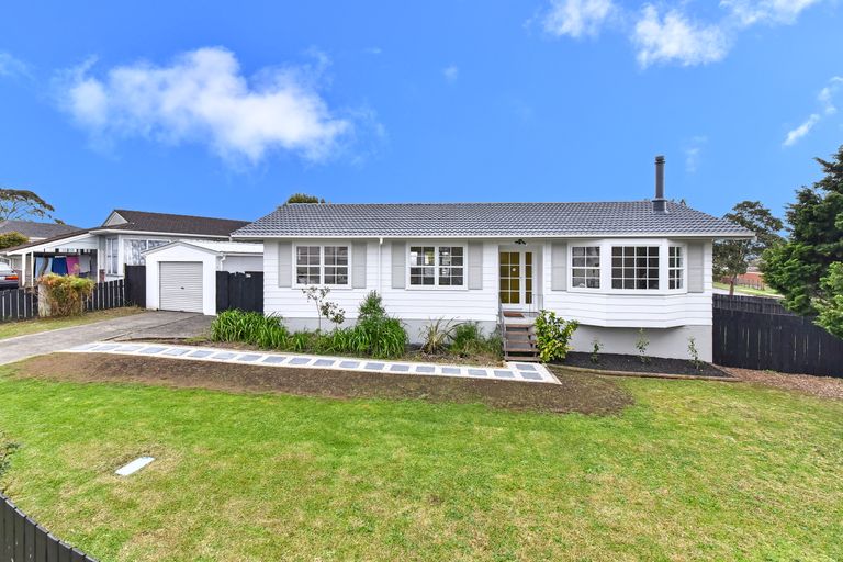 Photo of property in 14 Ferndown Avenue, Papatoetoe, Auckland, 2025