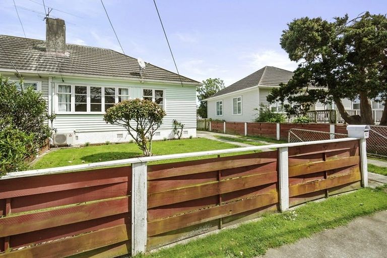 Photo of property in 12 Pilcher Crescent, Naenae, Lower Hutt, 5011