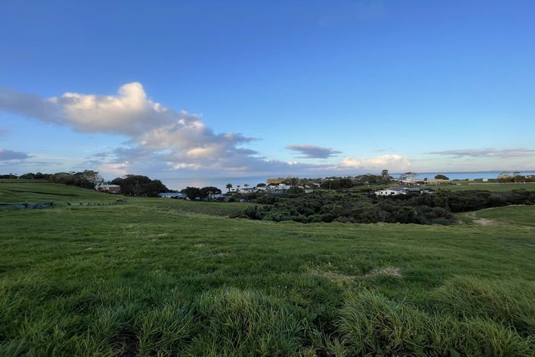 Photo of property in 28 Opoia Drive, Awhitu, 2684