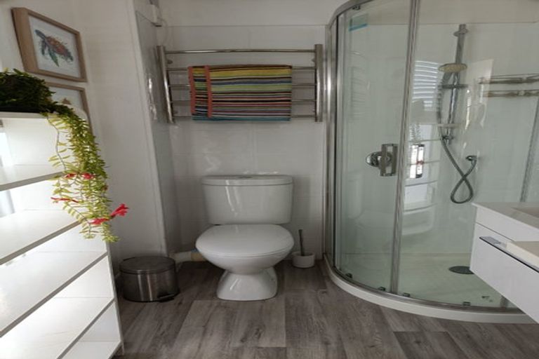 Photo of property in 8/93 Vauxhall Road, Devonport, Auckland, 0624