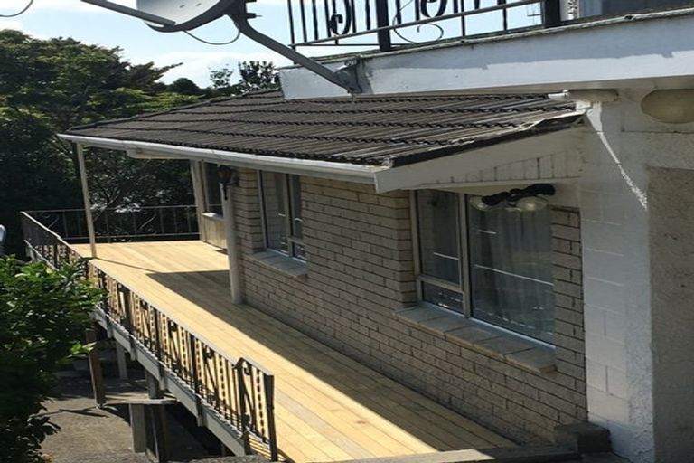 Photo of property in 2/12 Lydia Avenue, Northcote, Auckland, 0627