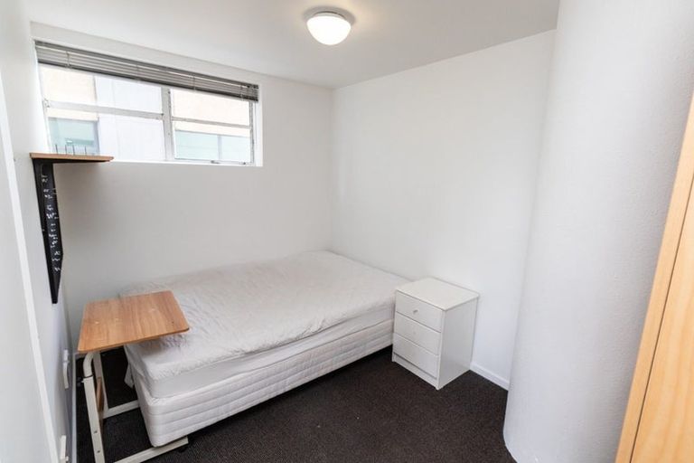 Photo of property in Orange Apartments/victoria Centr, 801/169 The Terrace, Wellington Central, Wellington, 6011
